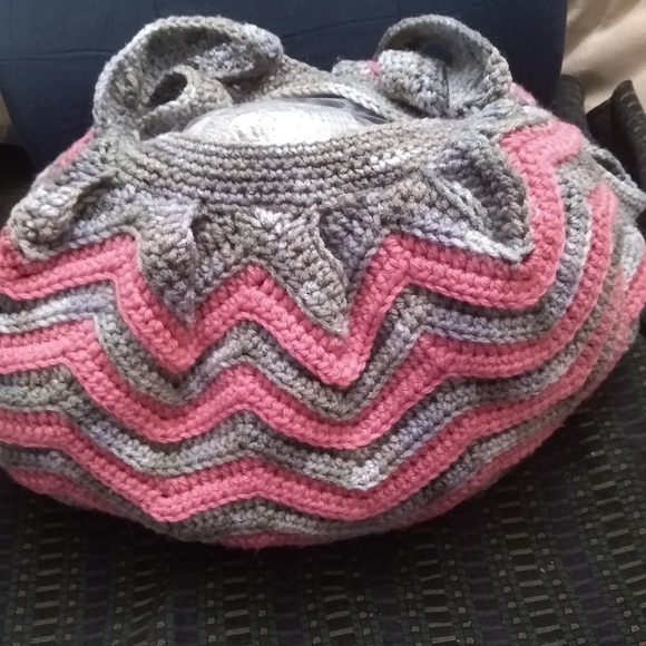 Ripple boho vintage style crochet handbag - Picture 3 of 4